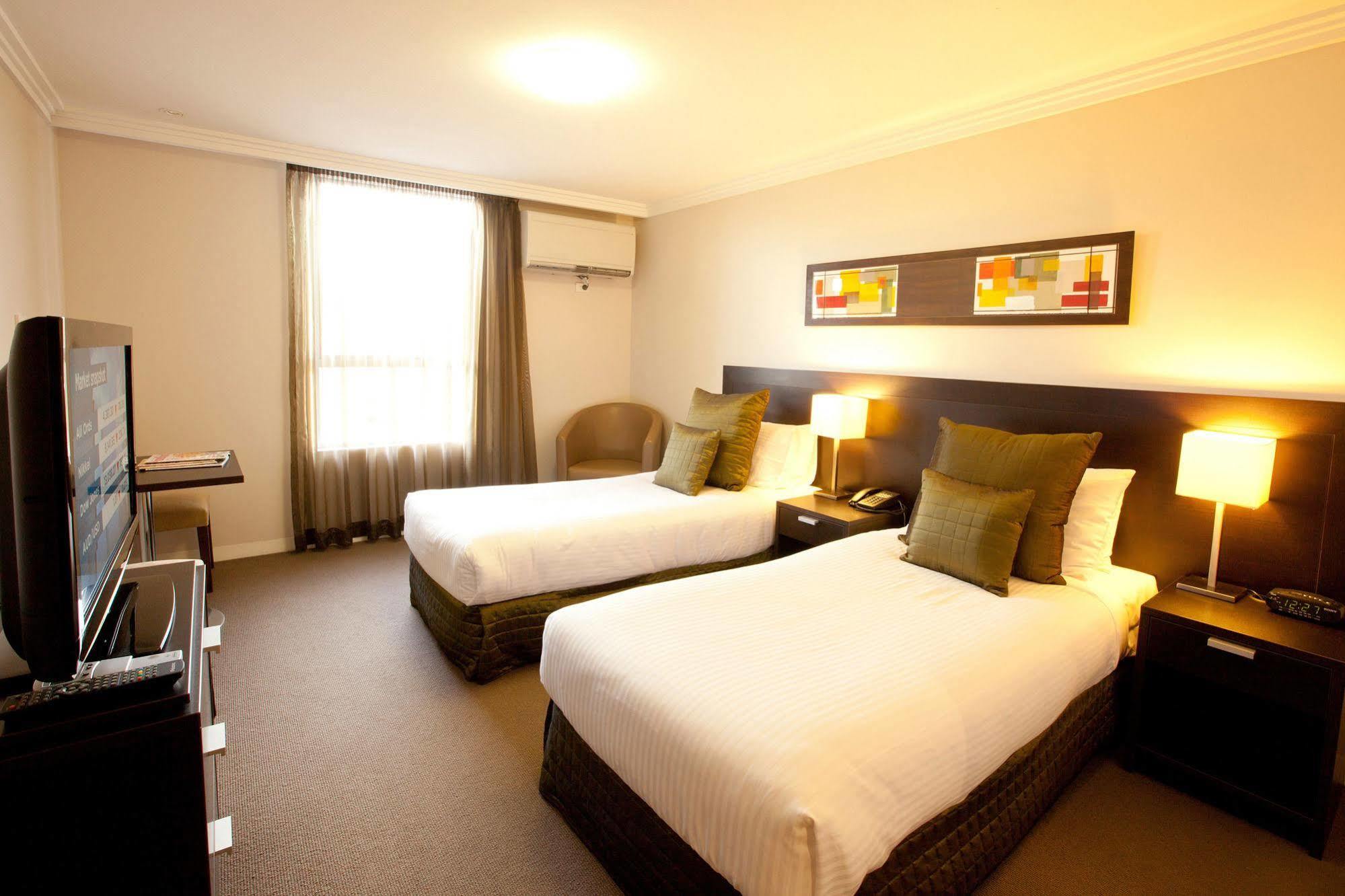 Wine Country Motor Inn Сесснок Экстерьер фото