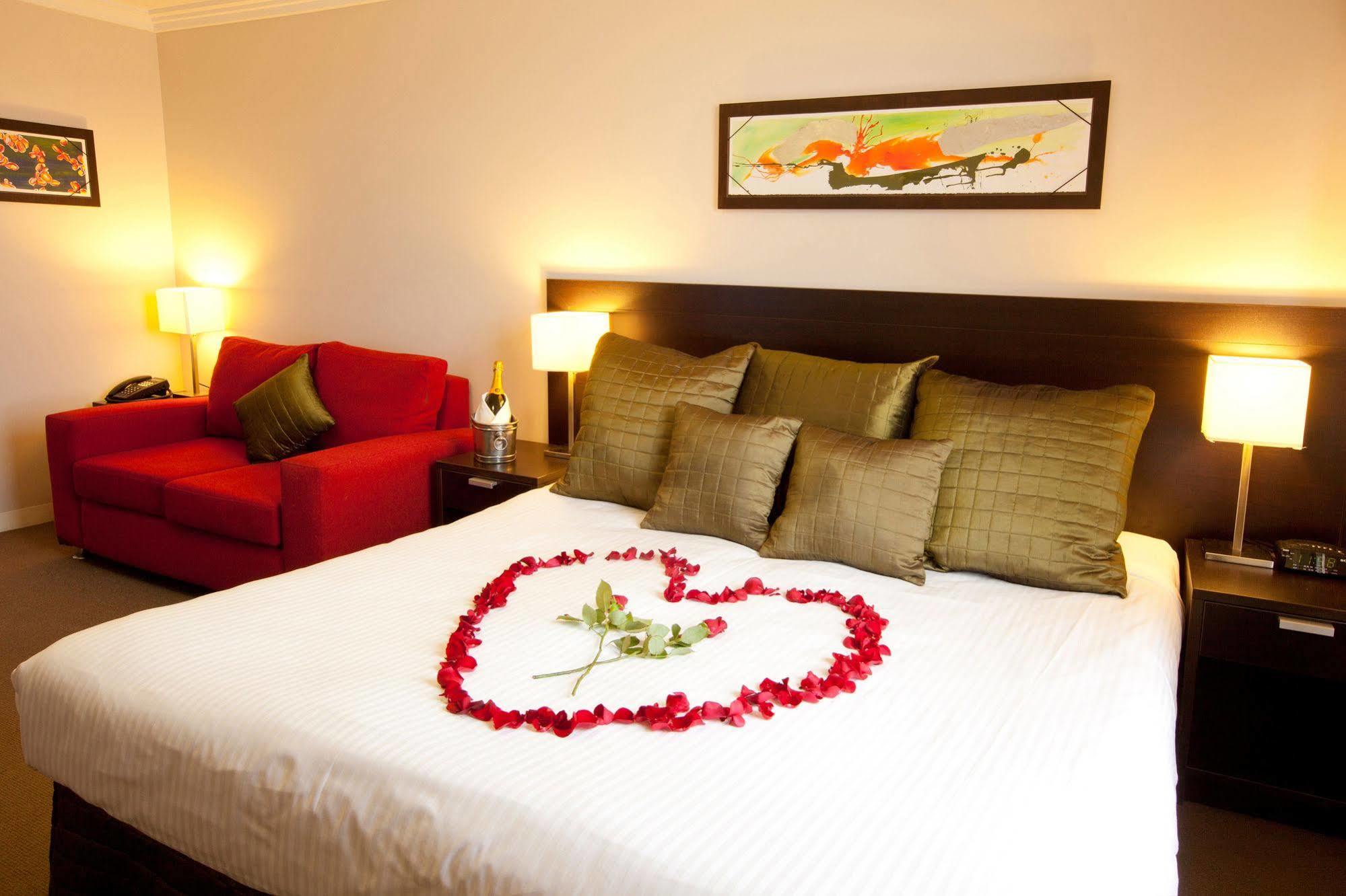 Wine Country Motor Inn Сесснок Экстерьер фото