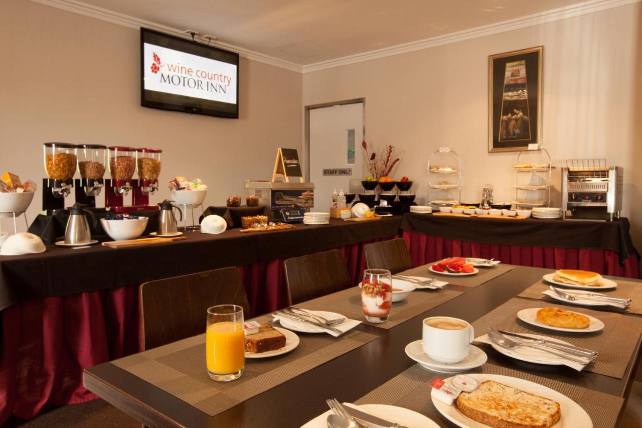 Wine Country Motor Inn Сесснок Экстерьер фото